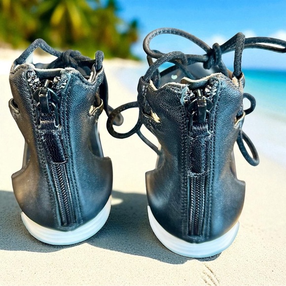 NWOT Cole Haan Grand-OS Black & White Leather Lace-Up Gladiator Sandals Size 5.5 - Picture 10 of 12